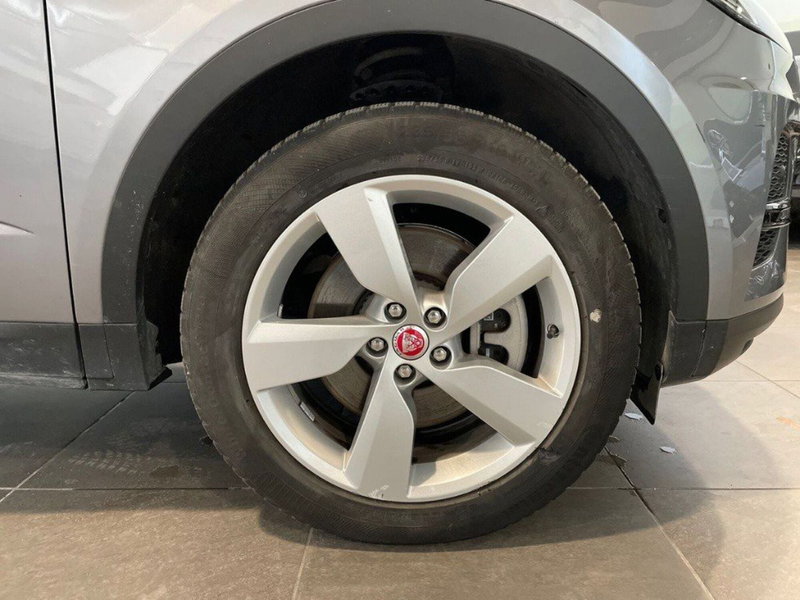 Jaguar E-Pace usata a Ancona (8)