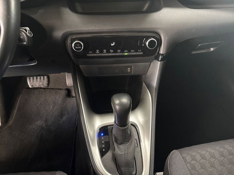 Toyota Yaris usata a Torino (14)