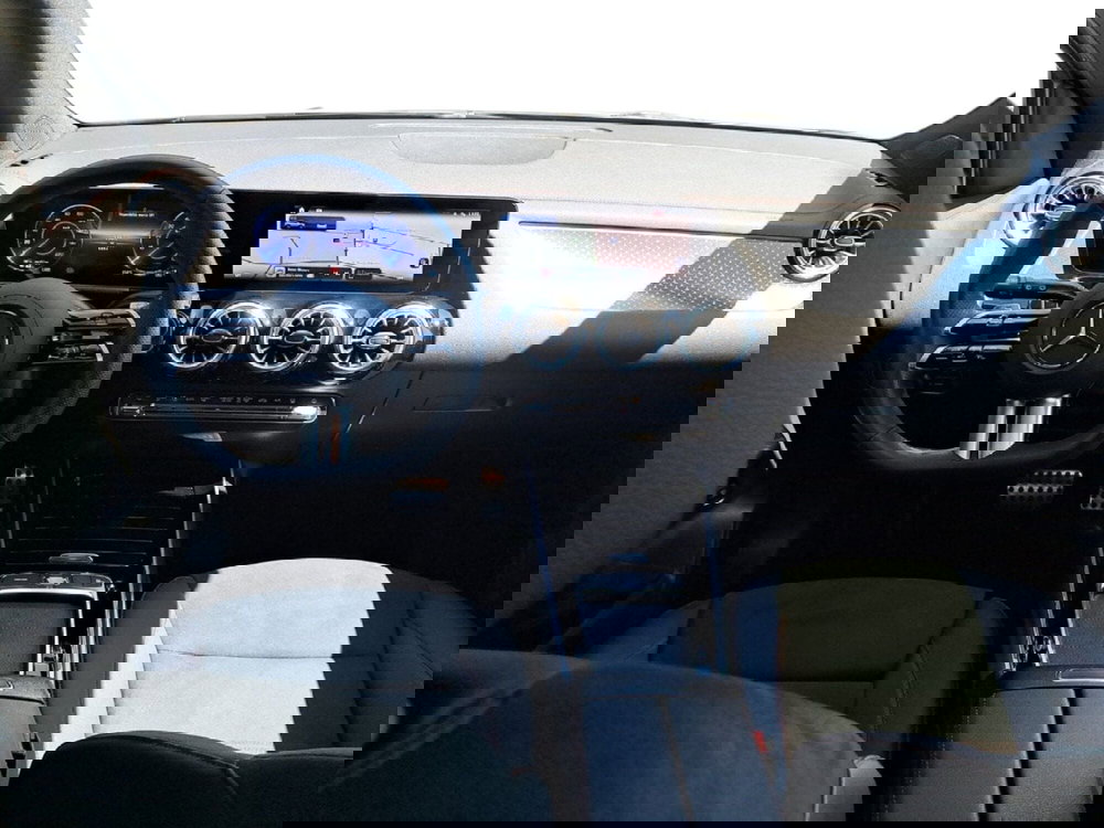 Mercedes-Benz EQA usata a Salerno (10)