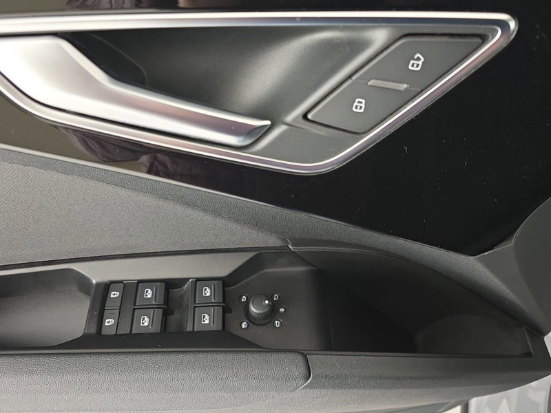 Audi Q4 usata a Asti (16)