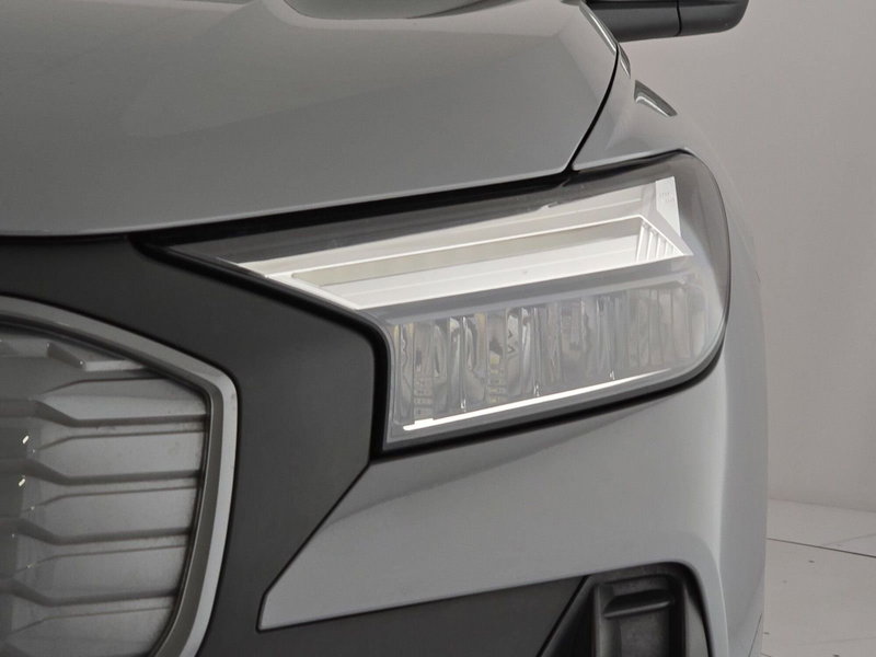 Audi Q4 usata a Asti (6)