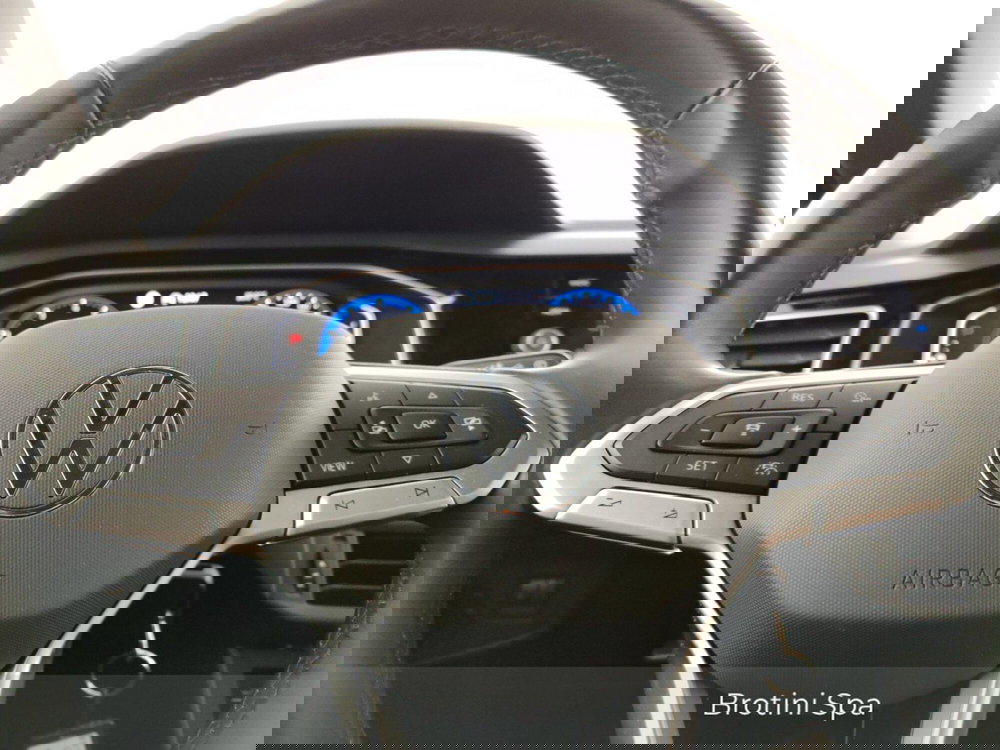 Volkswagen Taigo usata a Massa-Carrara (13)