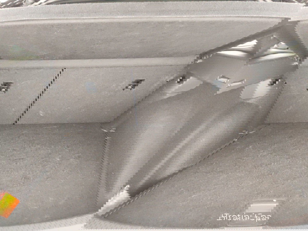 Volkswagen Taigo usata a Massa-Carrara (16)