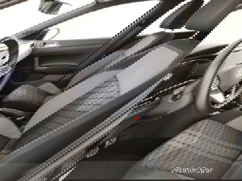 Volkswagen Taigo usata a Massa-Carrara (7)
