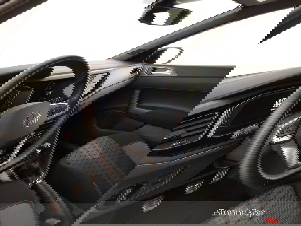 Volkswagen Taigo usata a Massa-Carrara (8)