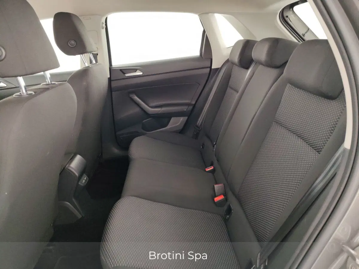 Volkswagen Polo usata a Massa-Carrara (10)