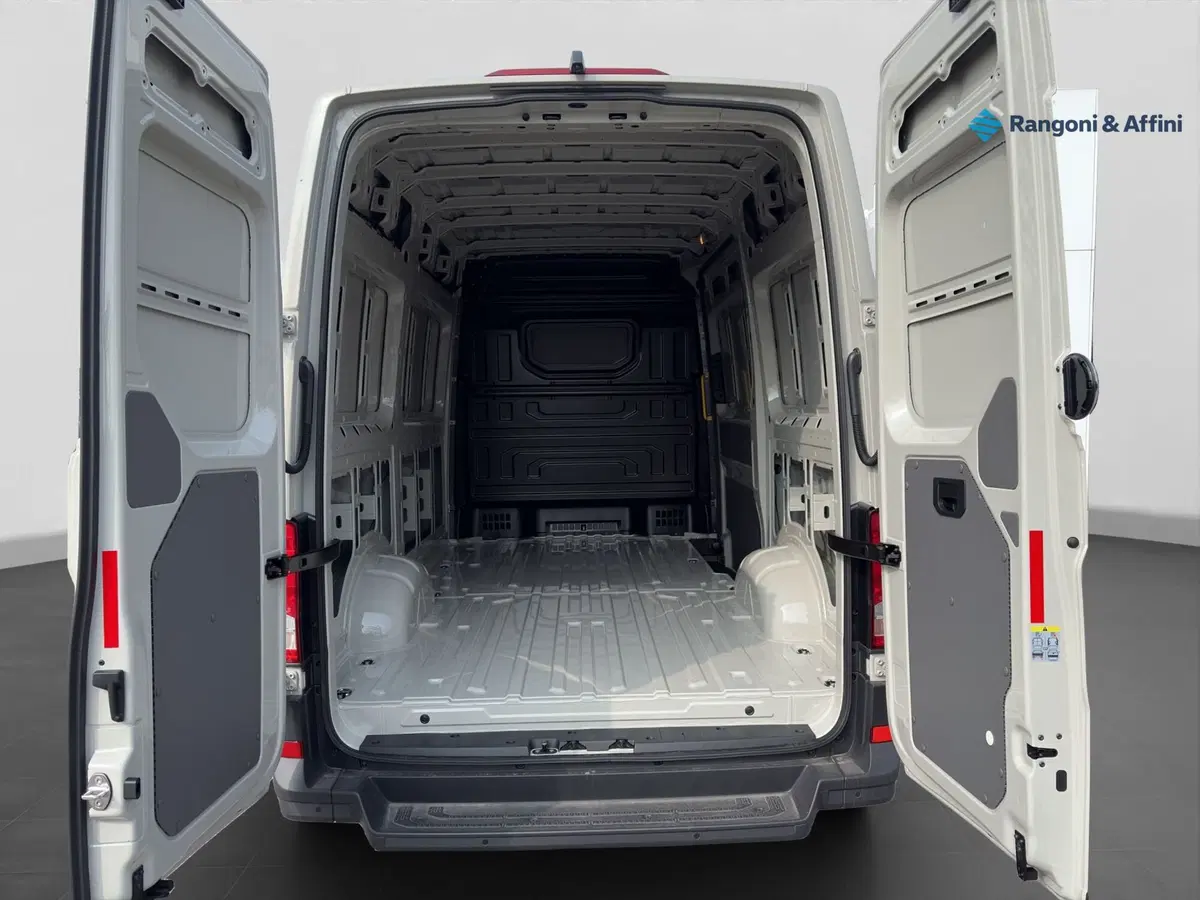 Volkswagen Veicoli Commerciali Crafter Furgone nuova a Brescia (15)