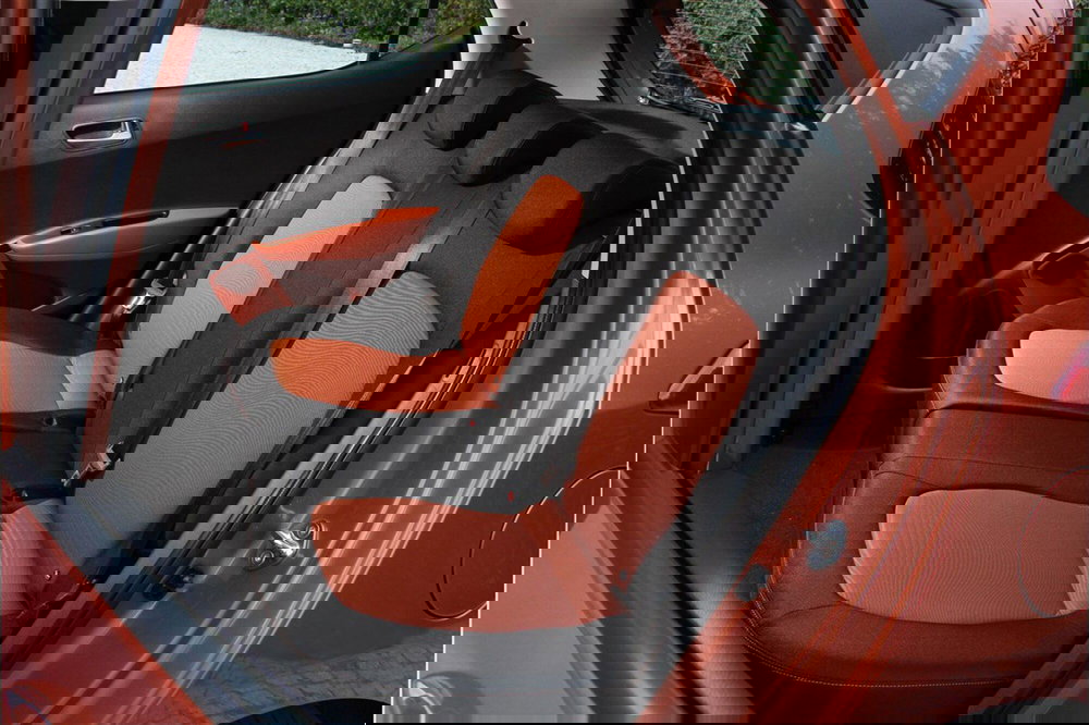 Hyundai i10 usata a Palermo (11)