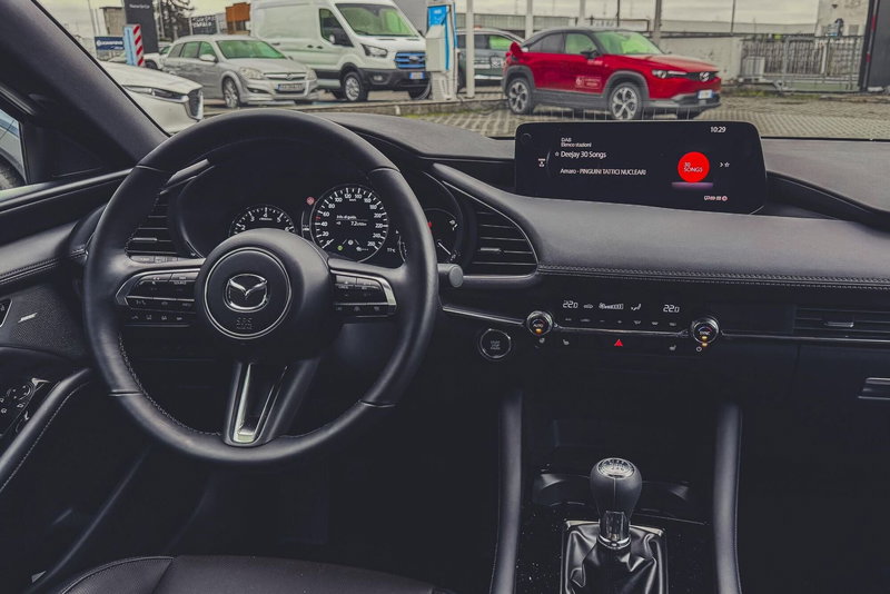 Mazda Mazda3 Hatchback usata a Vercelli (9)