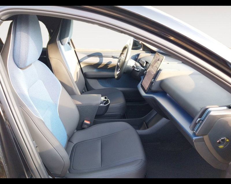 Volvo EX30 nuova a Bologna (14)
