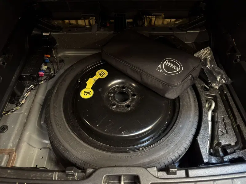 Volvo XC40 usata a Milano (11)
