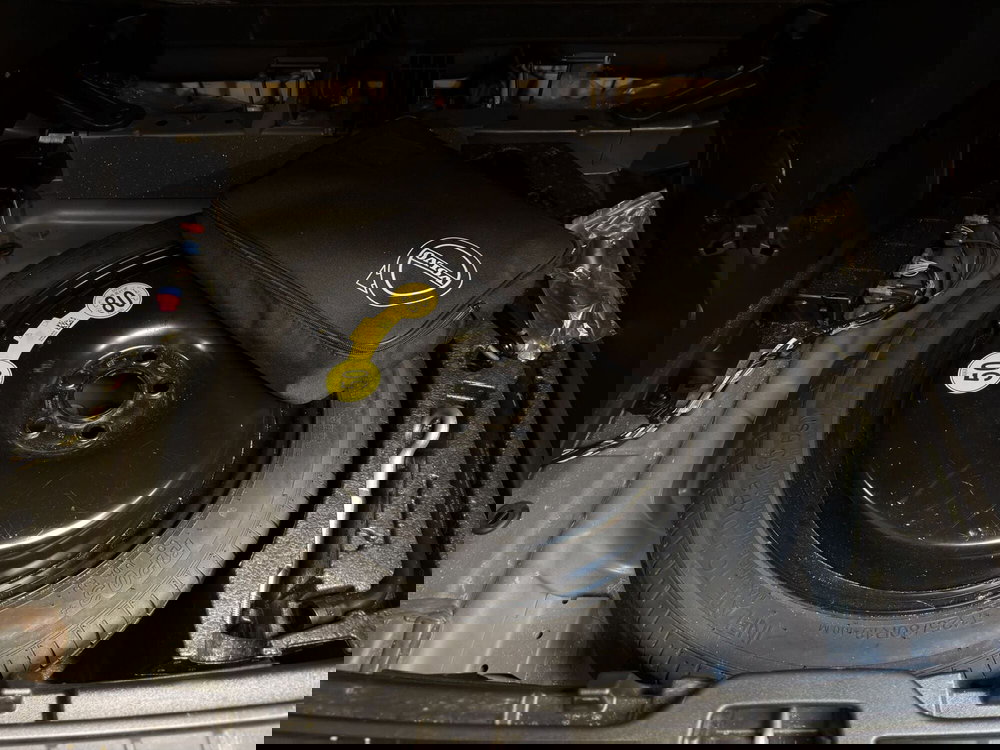 Volvo XC40 usata a Milano (11)