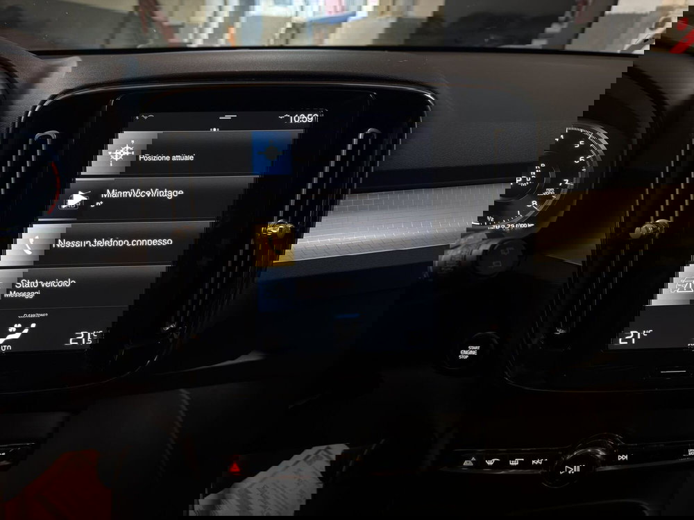 Volvo XC40 usata a Milano (13)