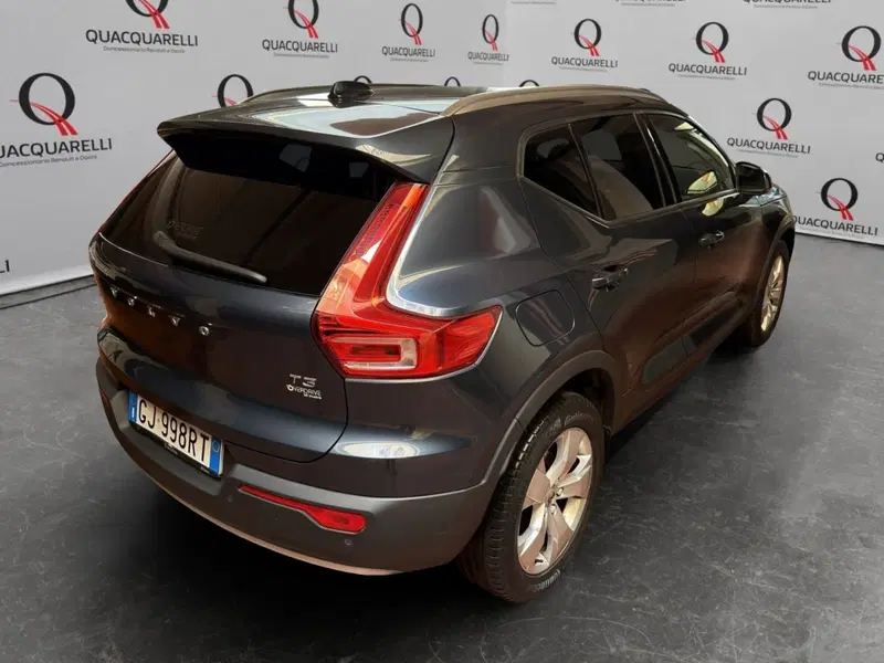 Volvo XC40 usata a Milano (5)