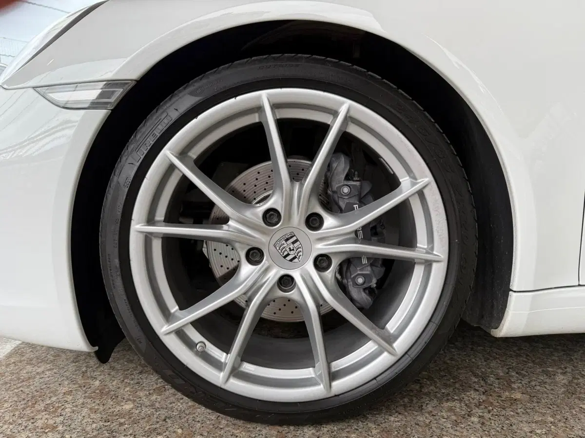 Porsche 911 Cabrio usata a Brescia (7)