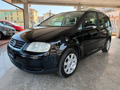 Volkswagen Touran TDI DPF Trendline del 2006 usata a Desenzano del Garda