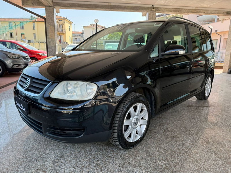 Volkswagen Touran usata a Brescia