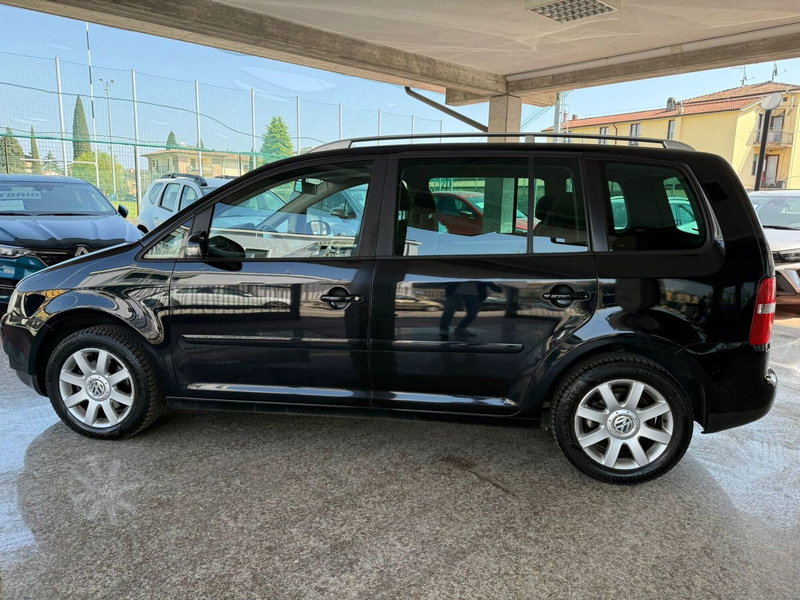 Volkswagen Touran usata a Brescia (3)