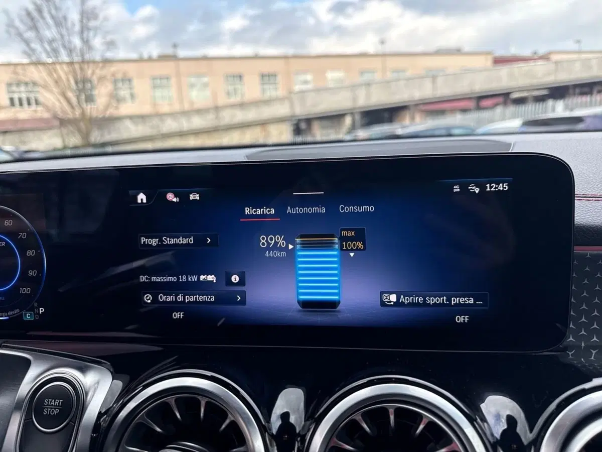 Mercedes-Benz EQB usata a Firenze (18)
