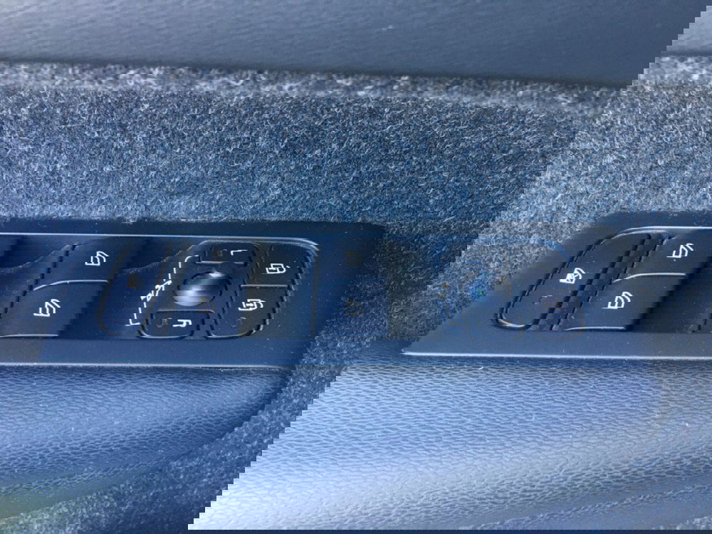 Volvo XC40 usata a Cuneo (11)