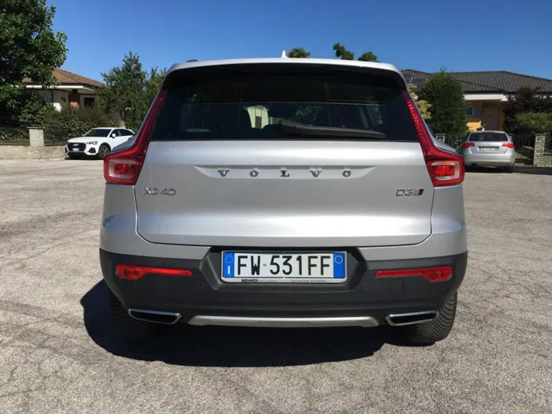 Volvo XC40 usata a Cuneo (5)