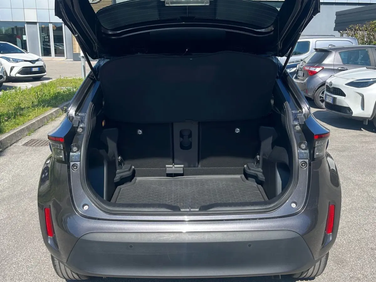 Toyota Yaris Cross usata a Vicenza (9)
