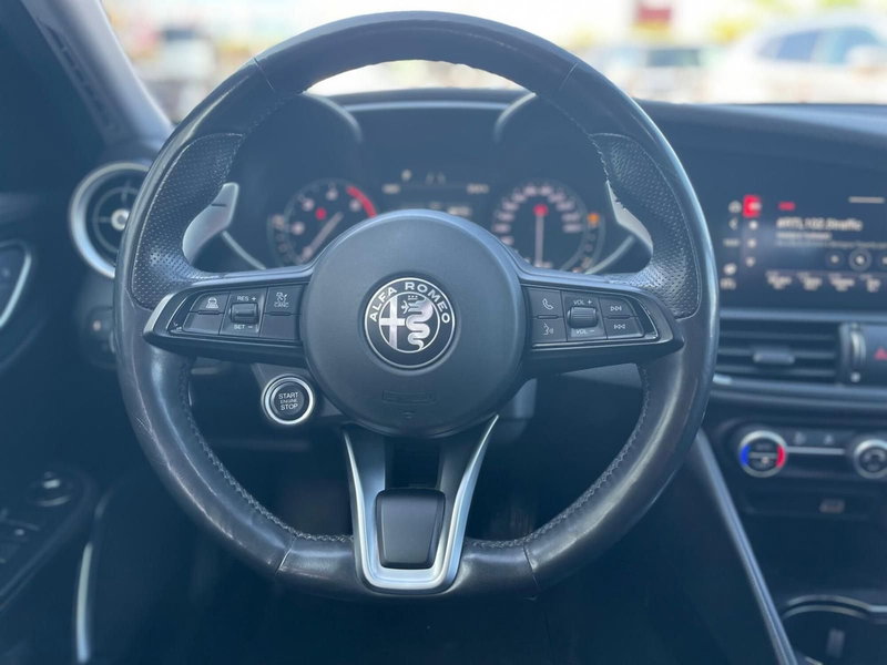 Alfa Romeo Giulia usata a Ancona (11)