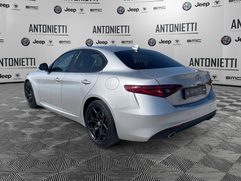 Alfa Romeo Giulia usata a Ancona (7)