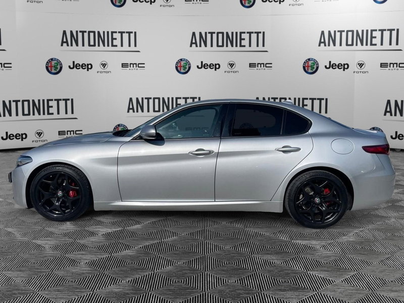 Alfa Romeo Giulia usata a Ancona (8)