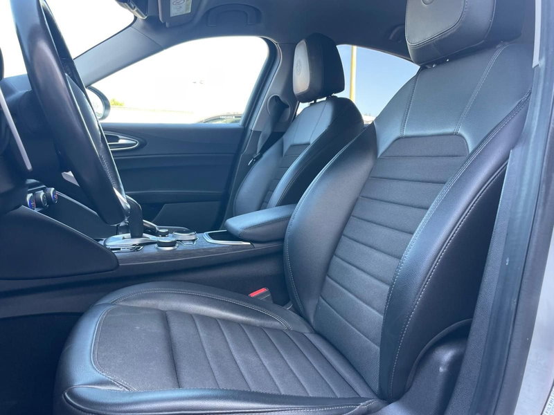 Alfa Romeo Giulia usata a Ancona (9)