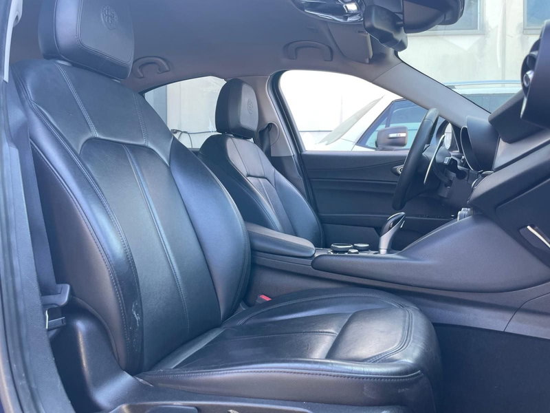 Alfa Romeo Giulia usata a Ancona (13)