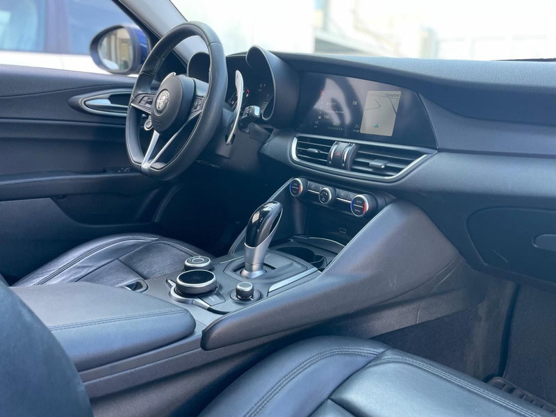 Alfa Romeo Giulia usata a Ancona (14)