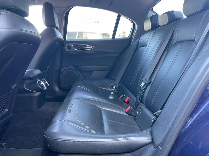 Alfa Romeo Giulia usata a Ancona (15)