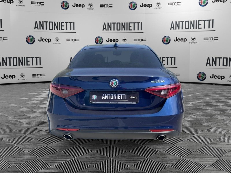 Alfa Romeo Giulia usata a Ancona (6)