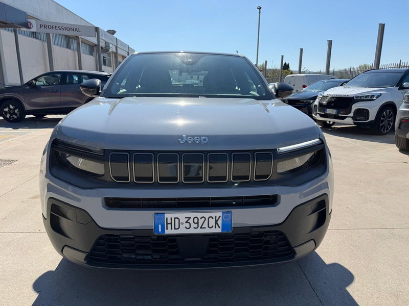 Jeep Avenger nuova a Frosinone (8)