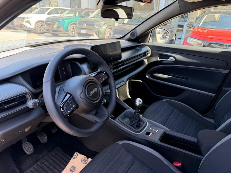 Jeep Avenger nuova a Frosinone (9)