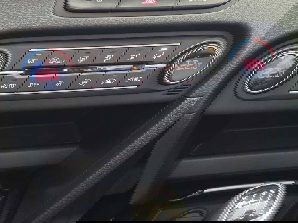 Kia XCeed usata a Rimini (17)