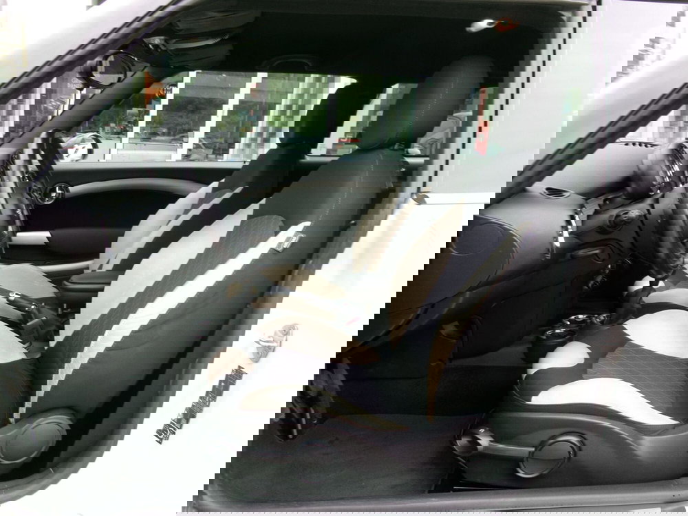 MINI Mini Countryman usata a Venezia (11)