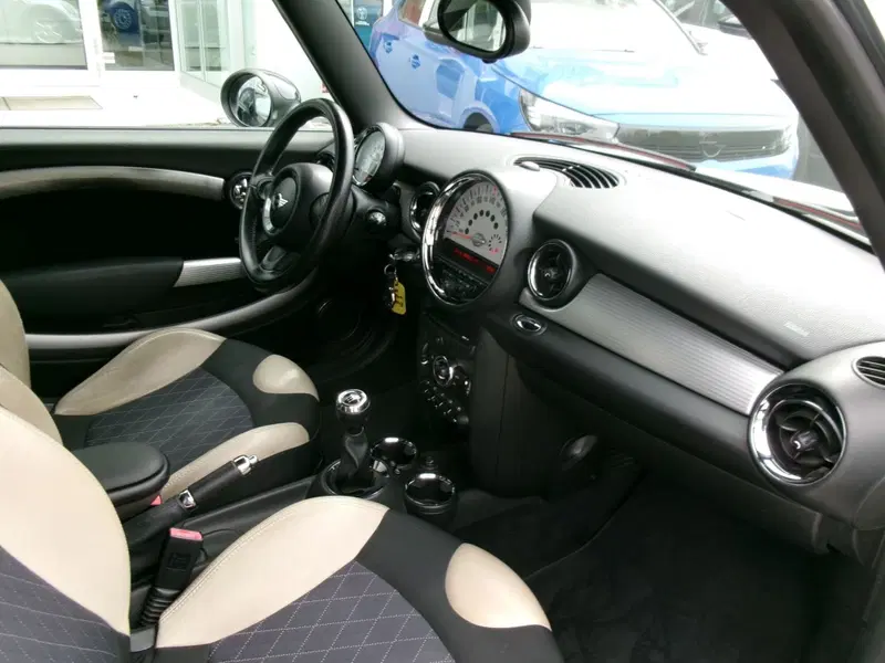 MINI Mini Countryman usata a Venezia (14)