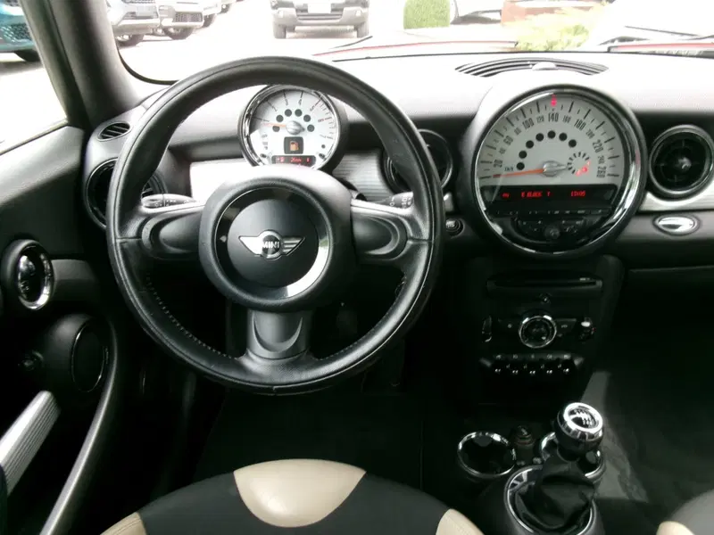 MINI Mini Countryman usata a Venezia (15)