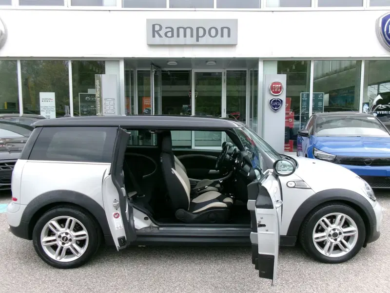 MINI Mini Countryman usata a Venezia (20)