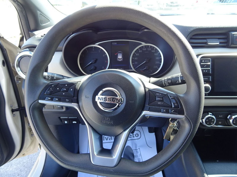 Nissan Micra usata a Lucca (11)