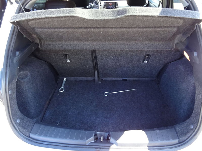 Nissan Micra usata a Lucca (15)