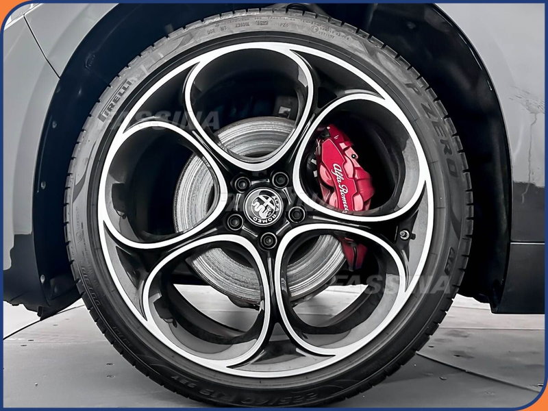 Alfa Romeo Giulia usata a Milano (7)