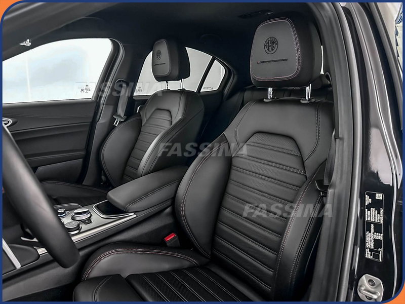 Alfa Romeo Giulia usata a Milano (8)