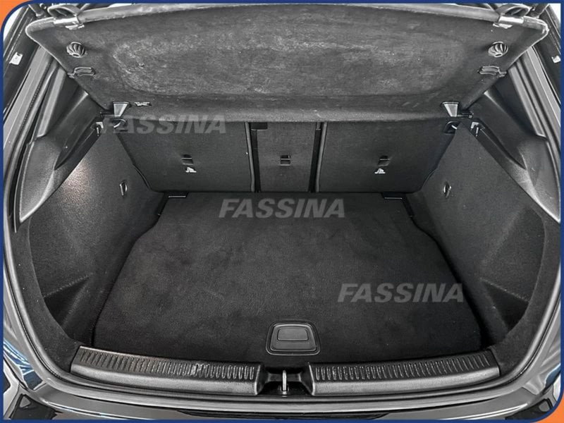 Mercedes-Benz Classe A Sedan usata a Milano (11)