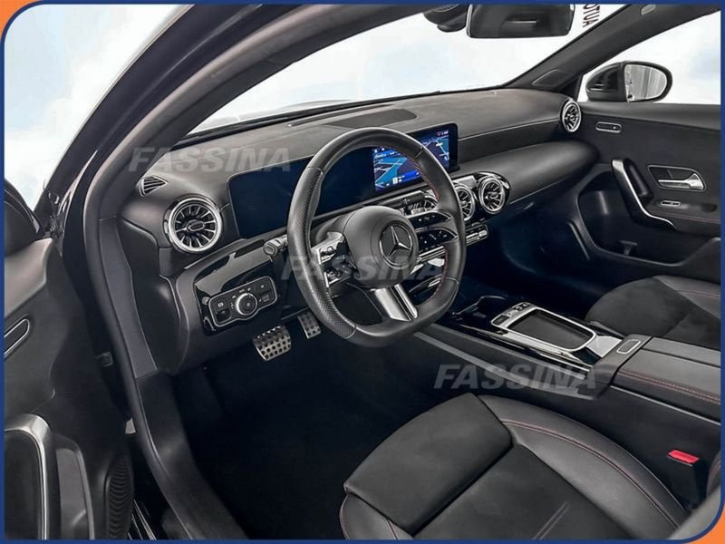 Mercedes-Benz Classe A Sedan usata a Milano (9)