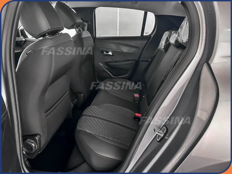 Peugeot 208 usata a Milano (10)