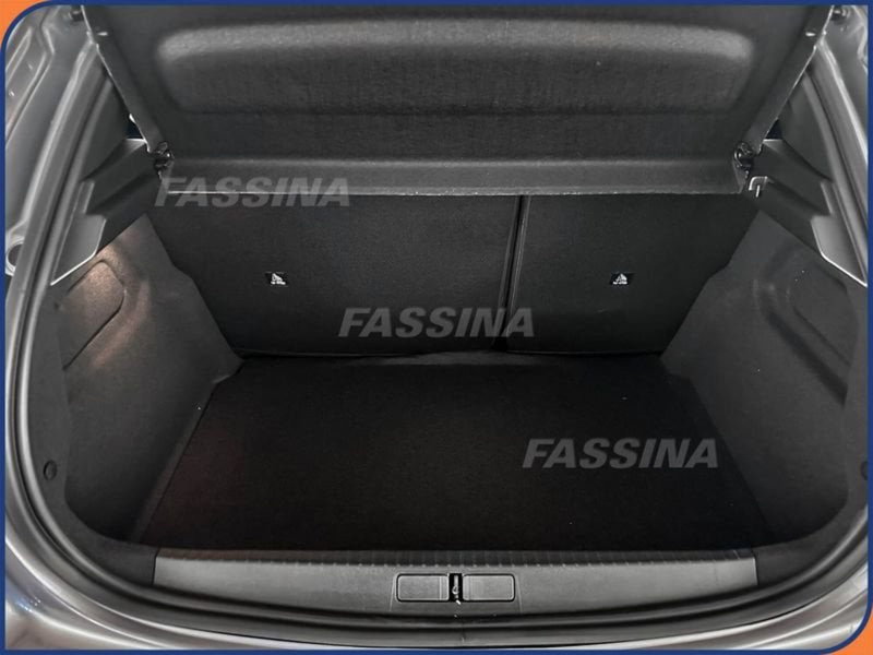 Peugeot 208 usata a Milano (11)