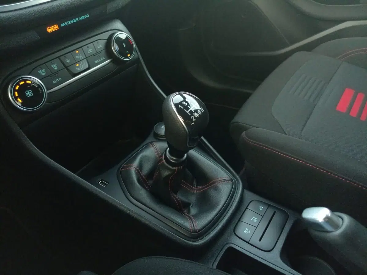 Ford Fiesta usata a Bari (4)